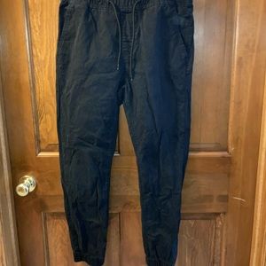 Men’s medium black Levi’s khaki joggers
